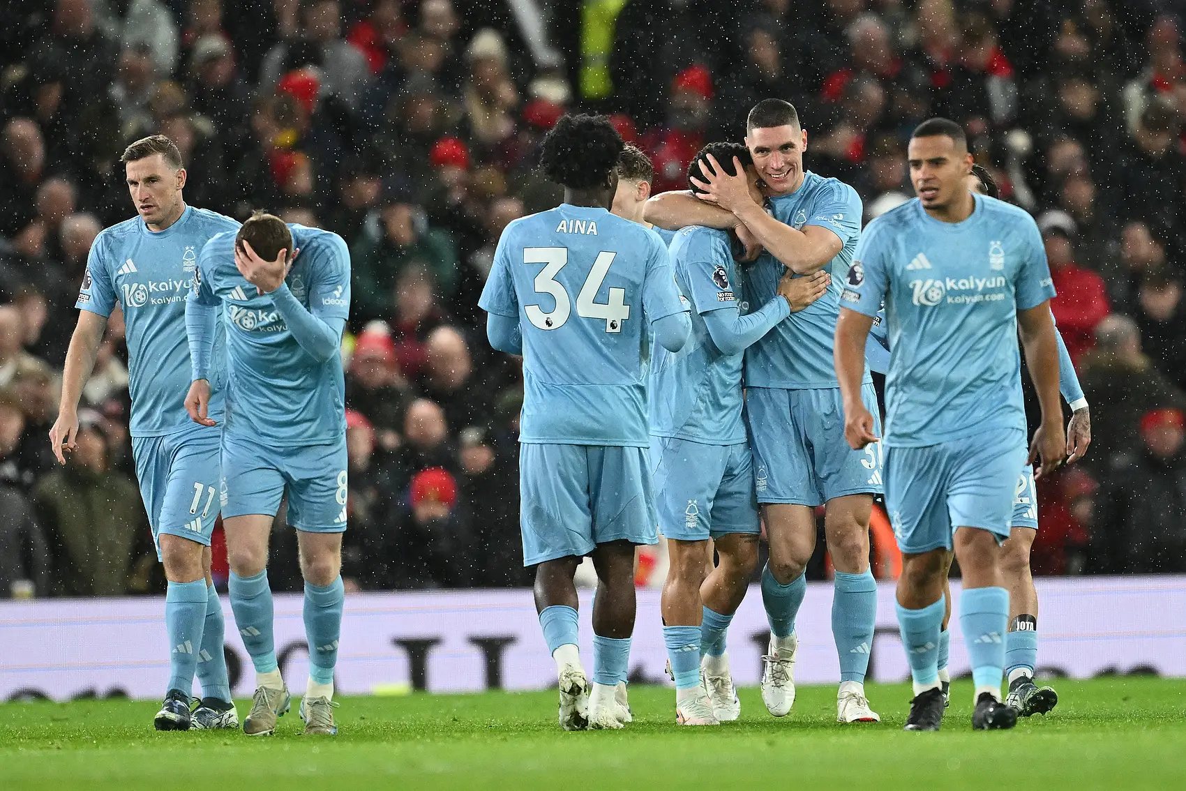 曼联坚守球门，助攻连环轻松锁定胜局的简单介绍