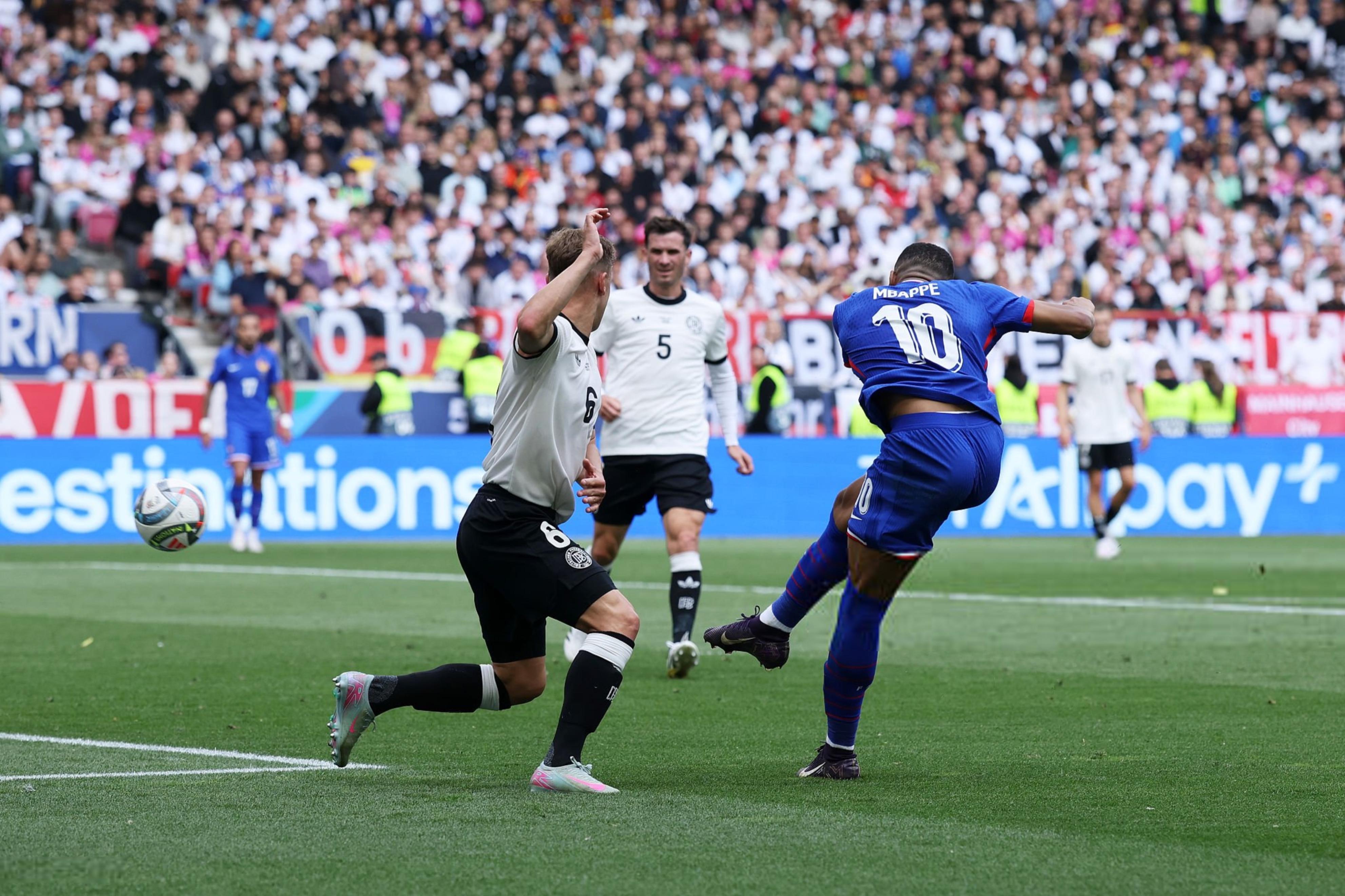 关于法国队壮怀擒拿对手，争夺欧国联冠军的信息