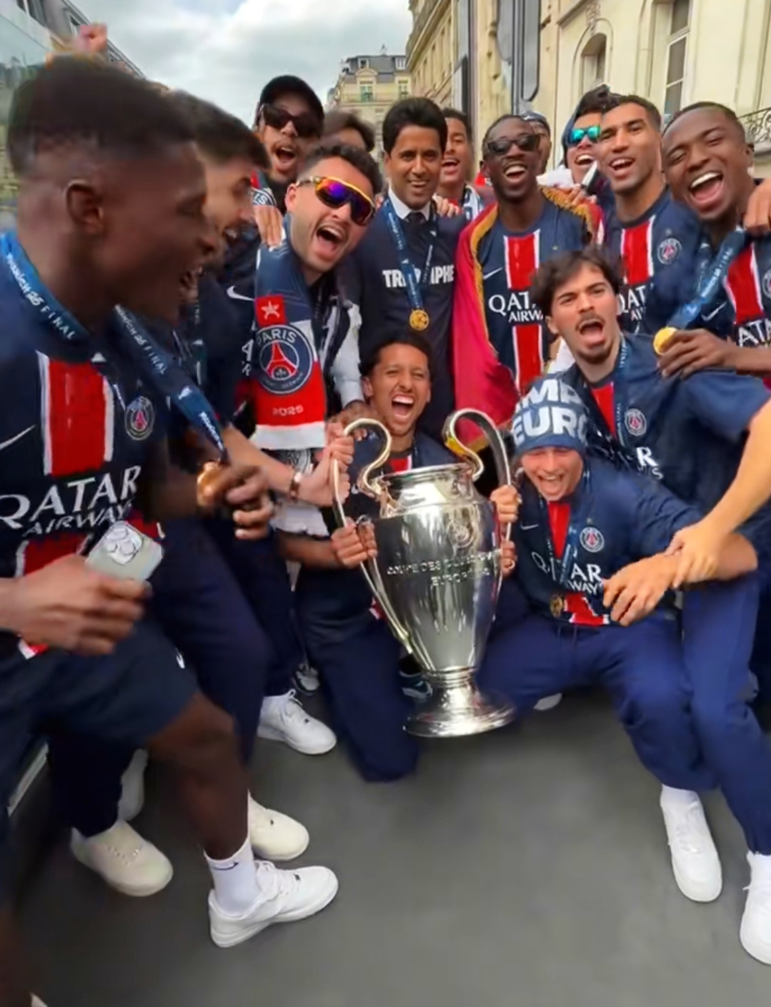 巴黎圣日耳曼客场告捷，欧冠旗开得胜的简单介绍