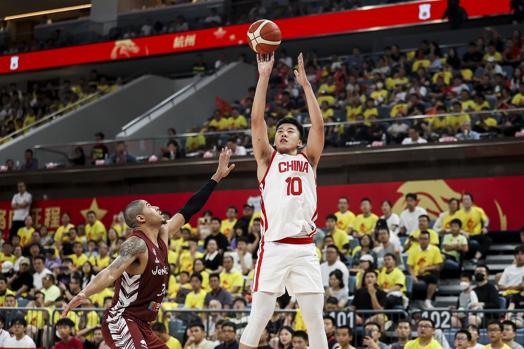 前锋受伤，球队进攻将迎来新挑战