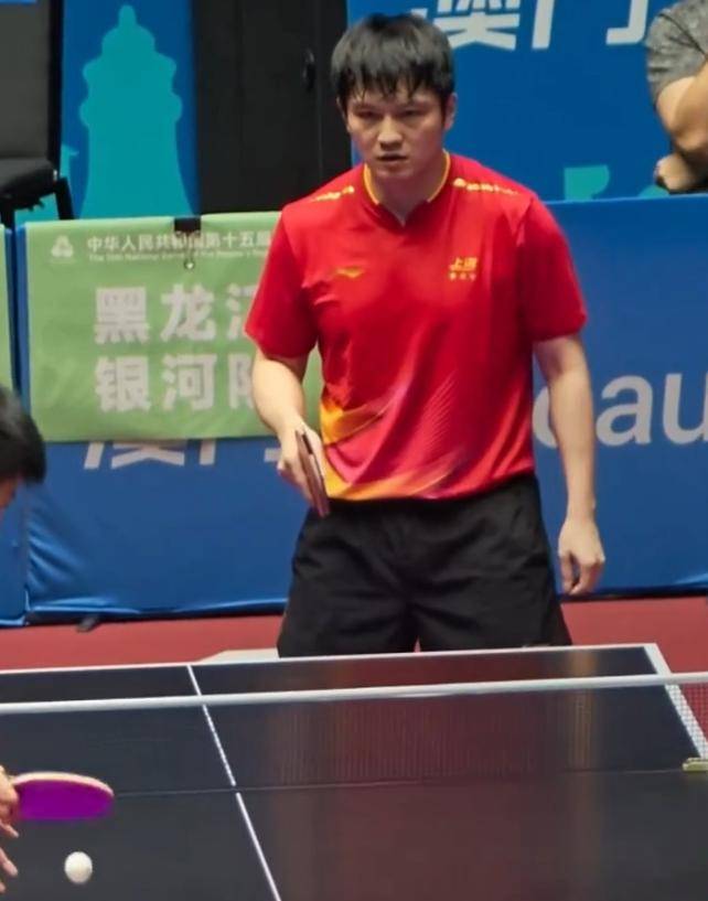 日本队完胜中国队，樊振东关键制胜
